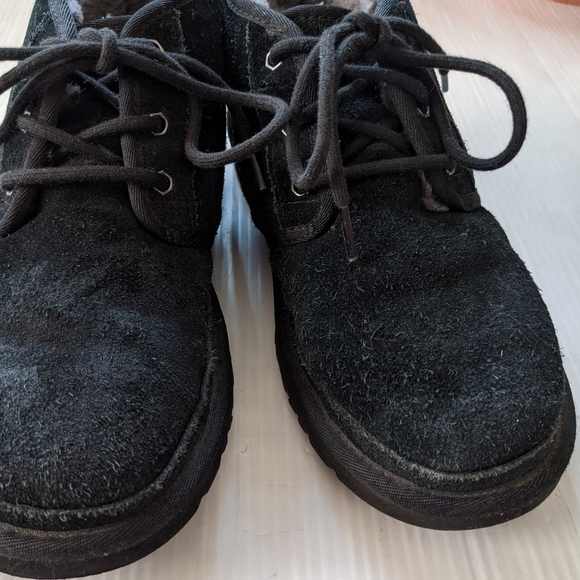 UGG Neumel Black Suede Leather Chukka Ankle Boots men\'s size 7 main image 11